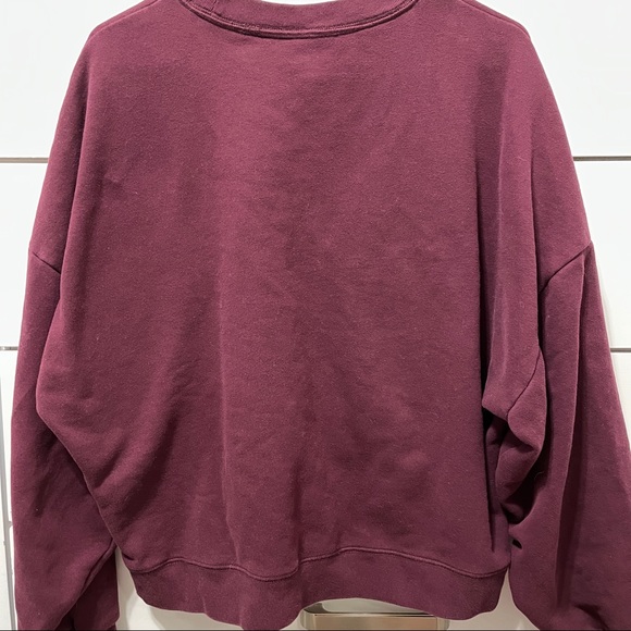 Meet Me In The GAP maroon & pink sweatshirt - Picture 2 of 6